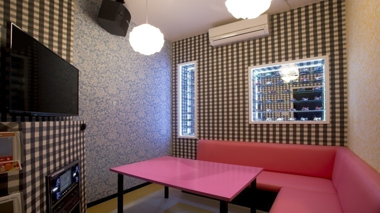 room_04.jpg
